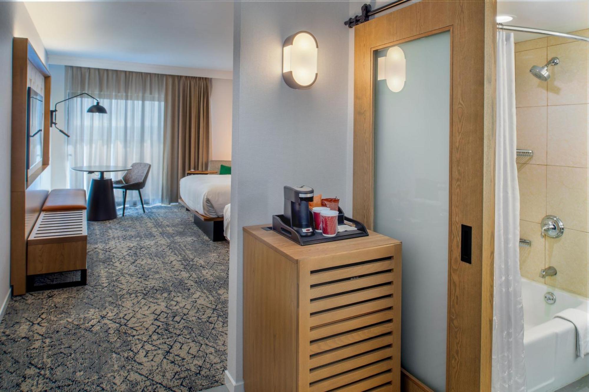 Sheraton Westport Plaza Maryland Heights Esterno foto